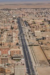 Image du Maroc Professionnelle de  Vue aérienne de la ville de Laayoune, le 9 Avril 2010. (Photo / Abdeljalil Bounhar)